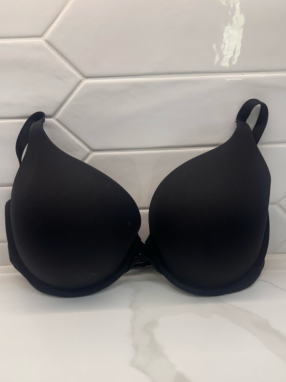 Victoria's Secret 36D push up bra